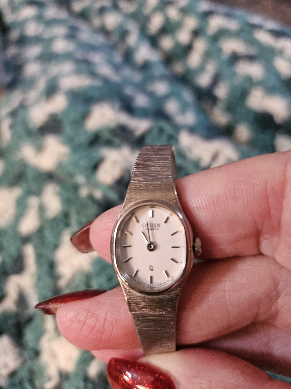 Vintage Citizen Quartz Silver Tone Ladies' Wristwatch - White Dial